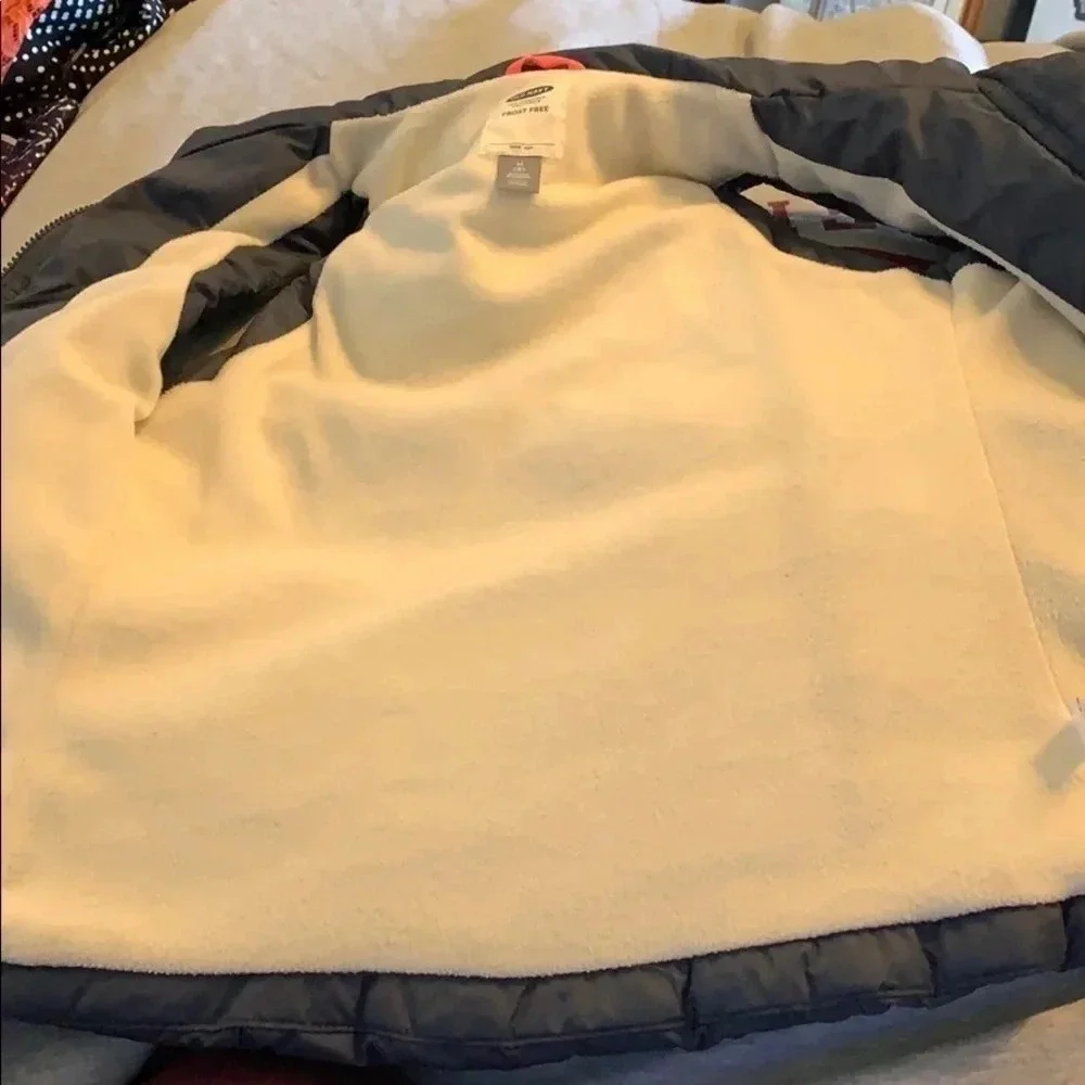 Old Navy Grey puffer vest size M youth